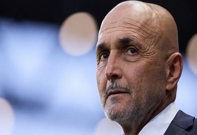 Italy Sacks Coach